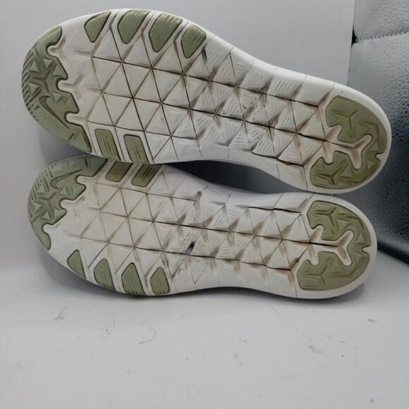 Nike Free TR Flykit 2 Womens Size 8.5 Gray Athletic Running Shoes Sneakers - Picture 6 of 7